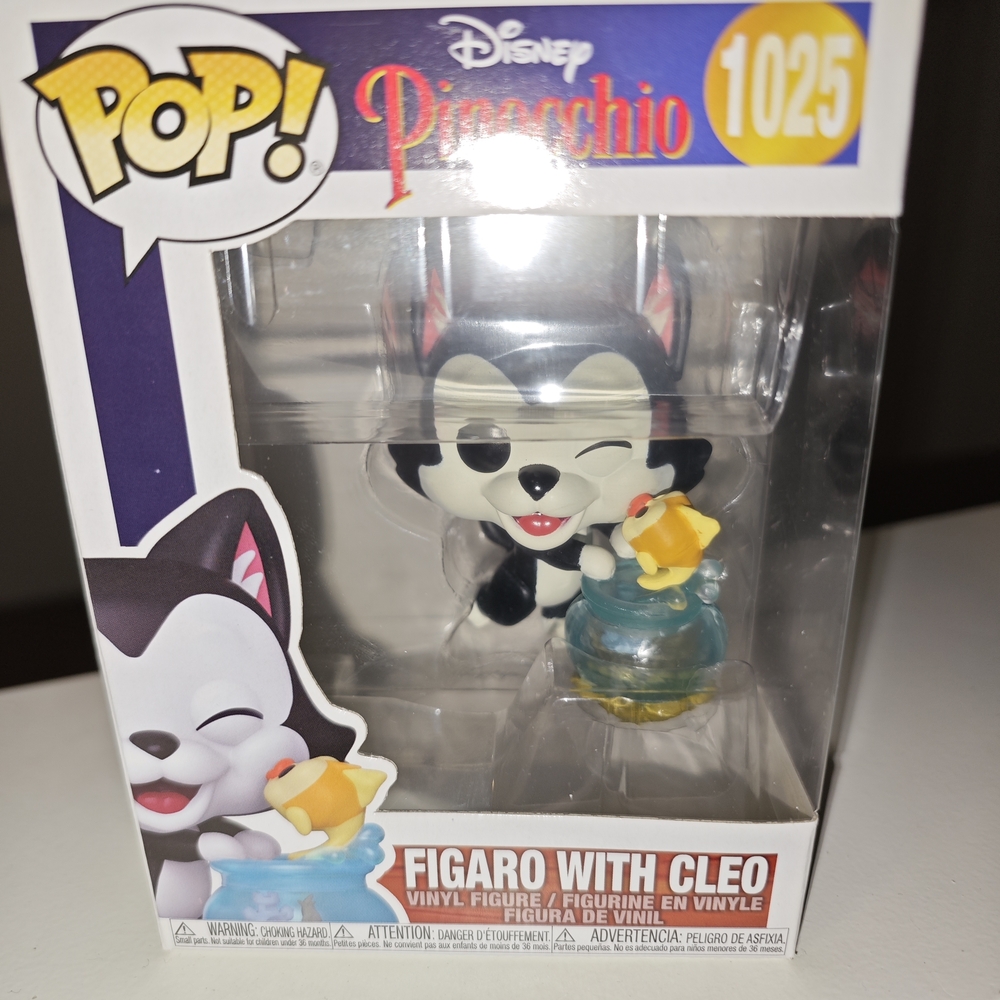 Disney Pinocchio Figaro with Cleo Vinyl Figure